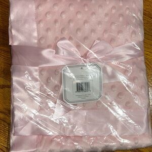 Soft Brand new baby blanket pink 💓🍼